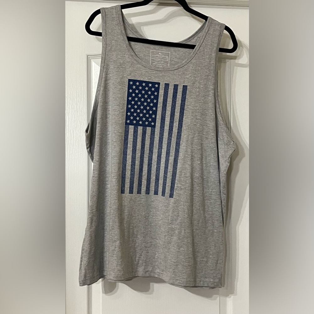 Blue American Flag Distressed Graphic Design Print On A Gray Adult XL Tank Top